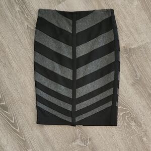 NWOT Stylish Black and Gray Women's Skirt